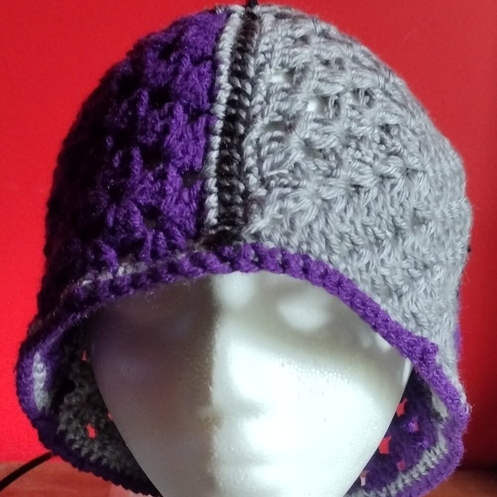 Granny Square Hat - image 3